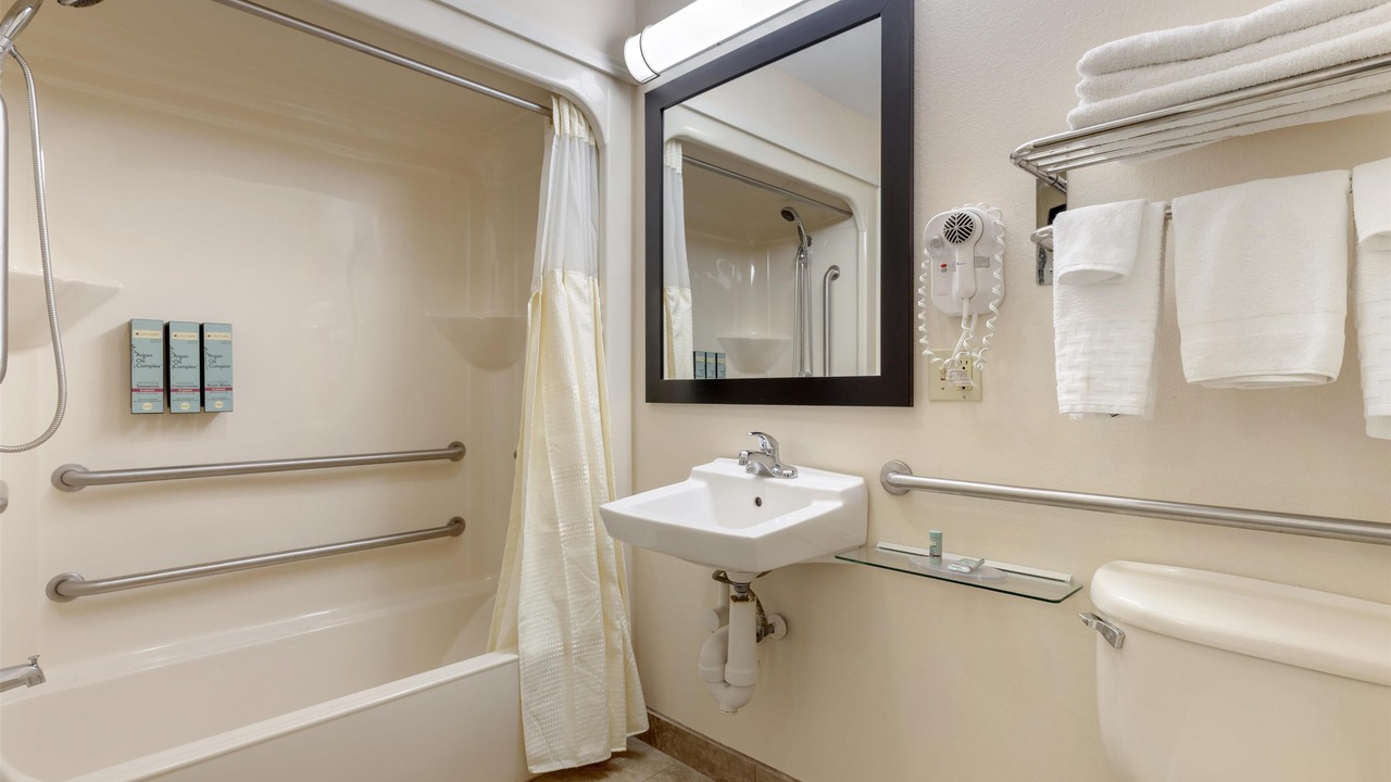 Photo of Bathroom in Parsons