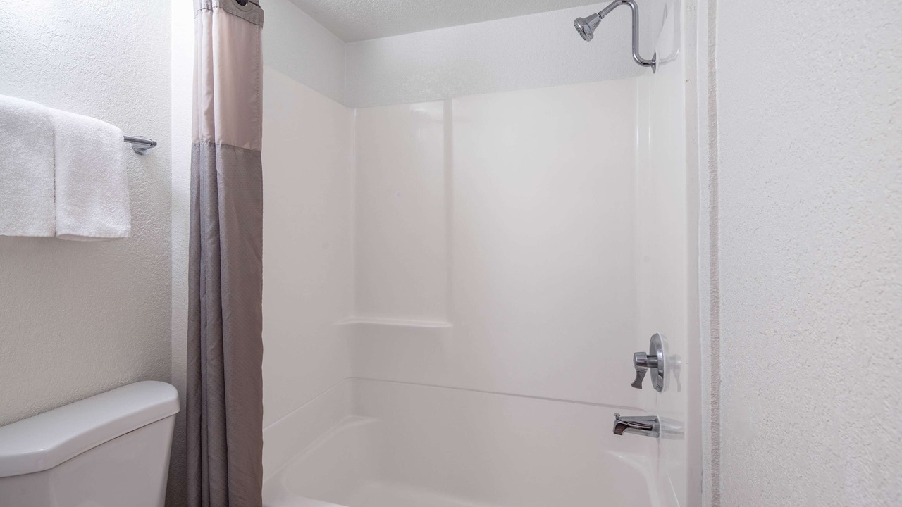 Photo of Bathroom in Thousand Oaks