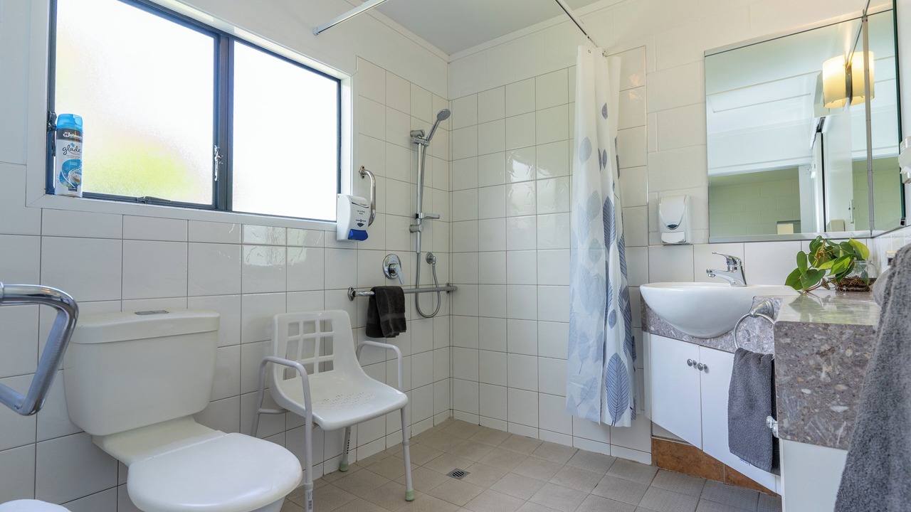 Photo of Bathroom in Kaitaia