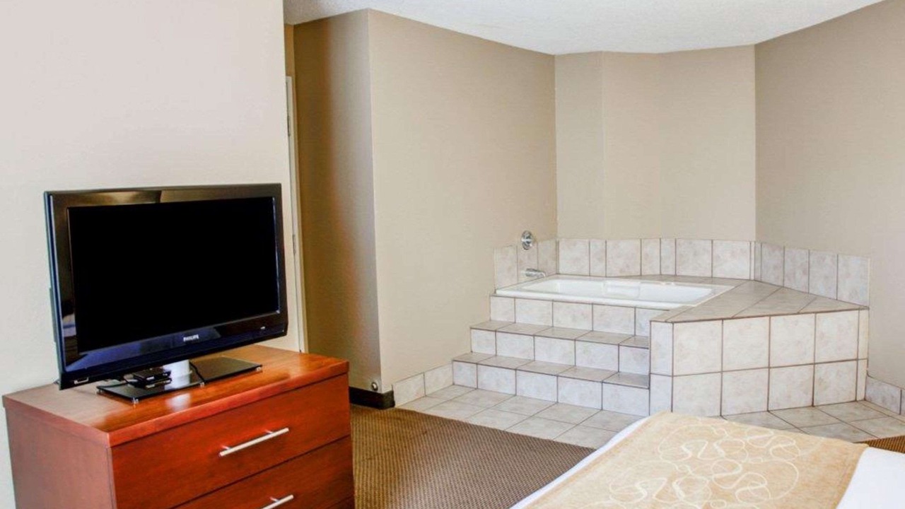 Photo of Others in Gadsden