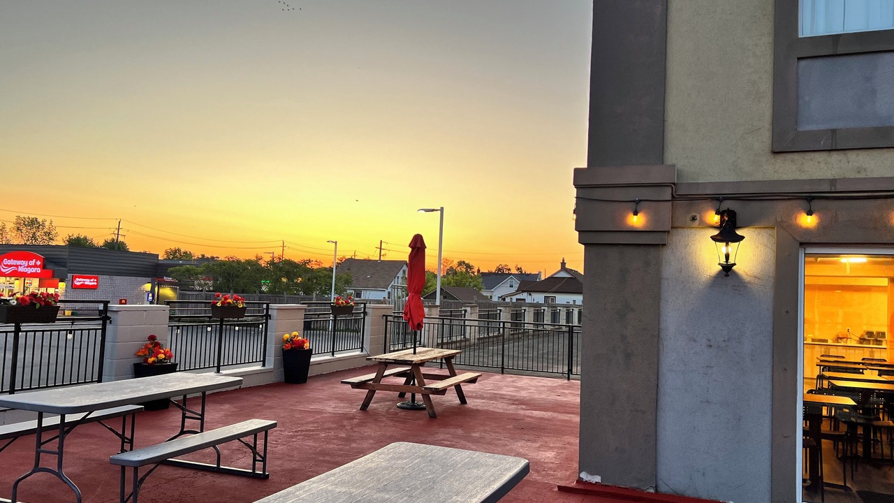 Photo of Patio Balcony in Niagara Falls
