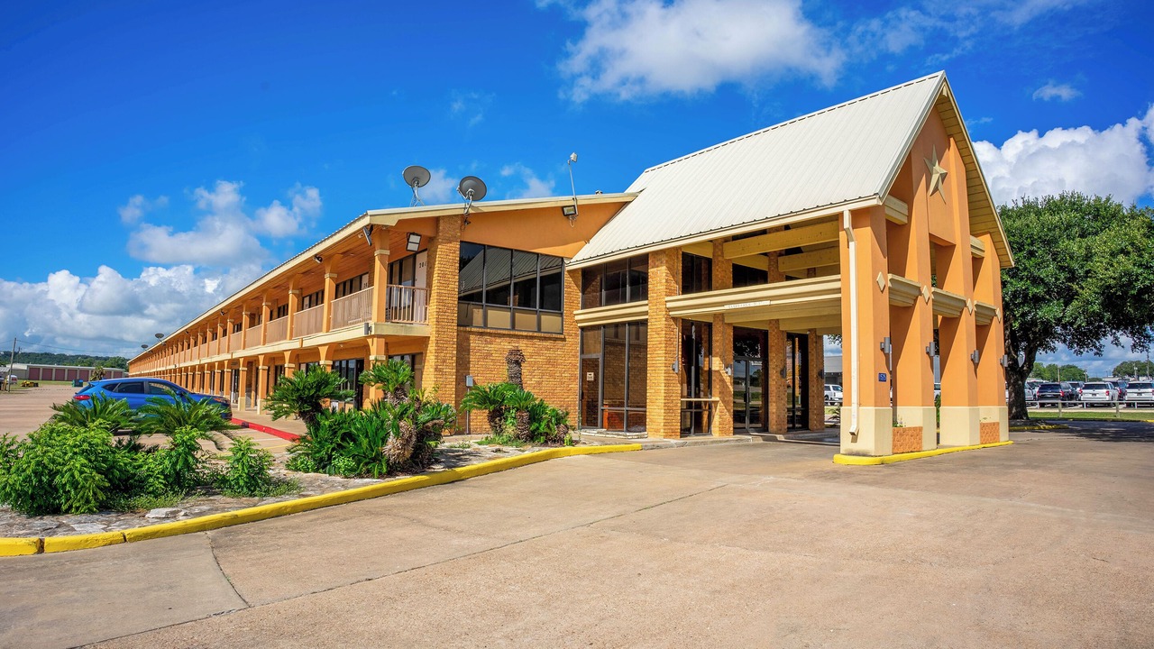 Photo of Outdoor in La Grange