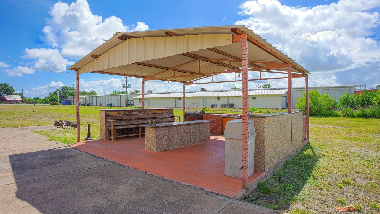 Photo of Outdoor in La Grange