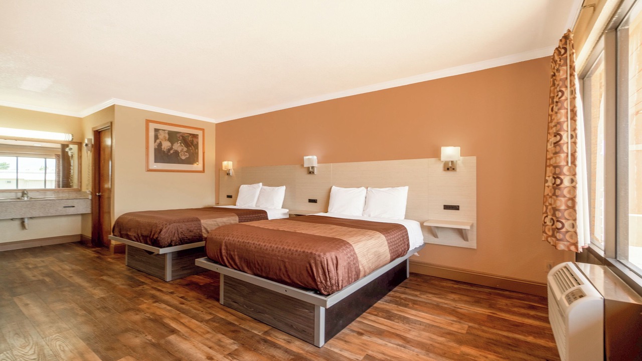 Photo of Bedroom in La Grange