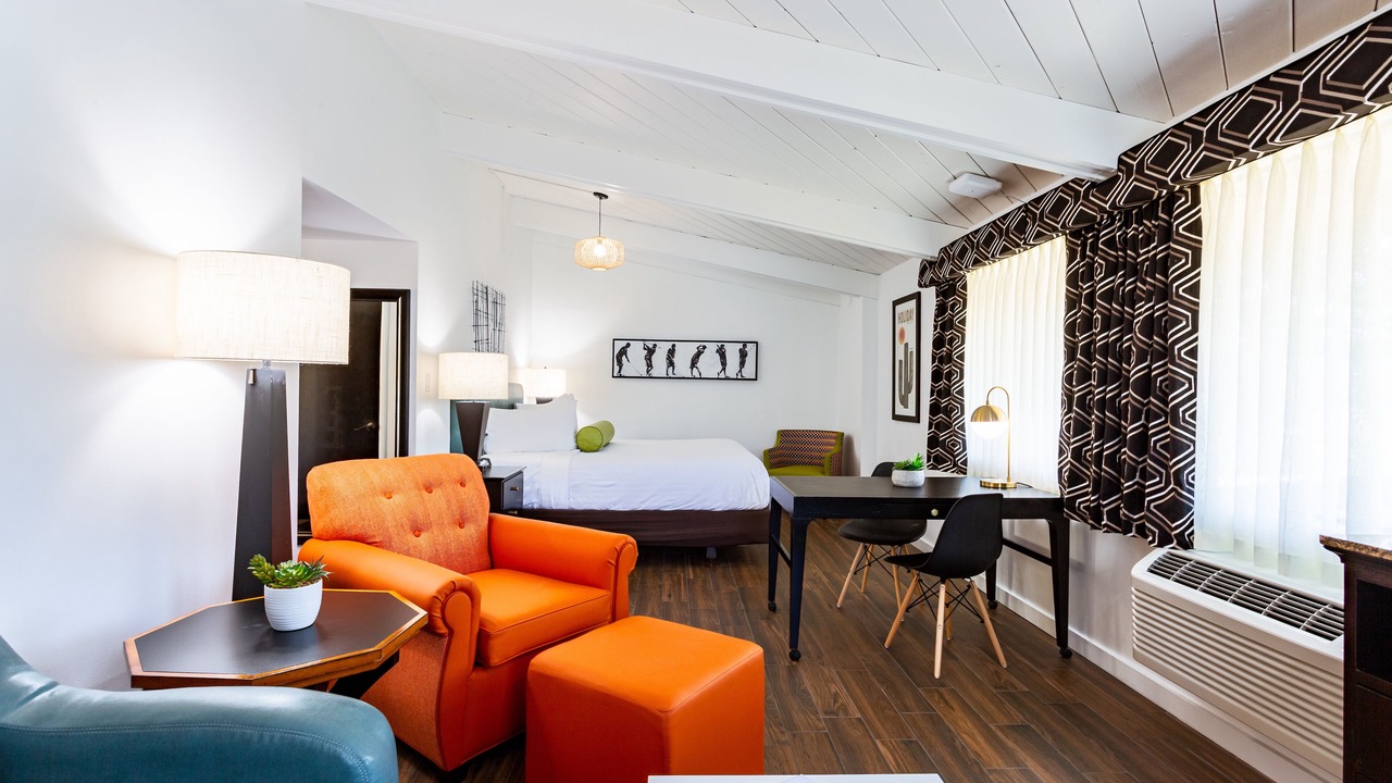Photo of Bedroom in Crest
