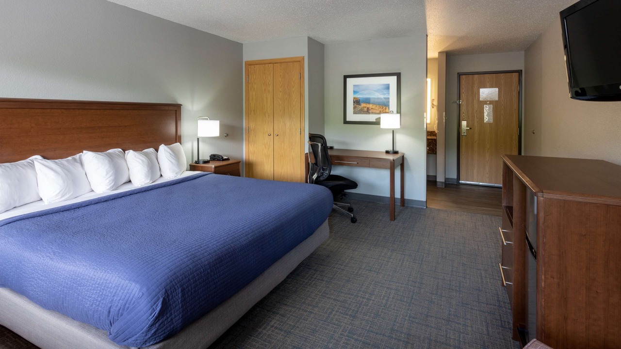 Photo of Bedroom in Silver Bay