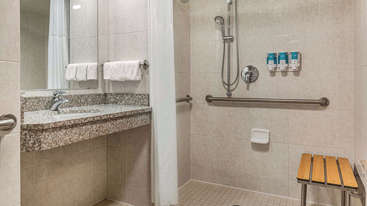 Photo of Bathroom in Valley Park