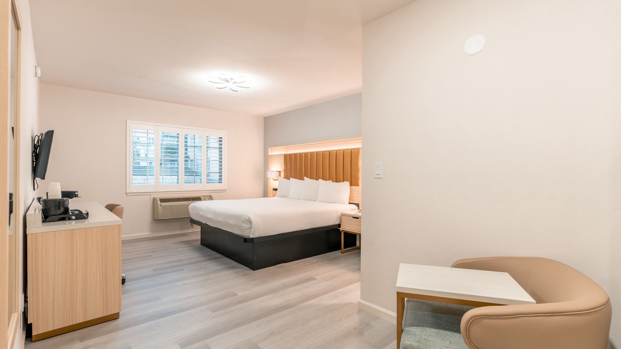 Photo of Bedroom in Pacific Heights