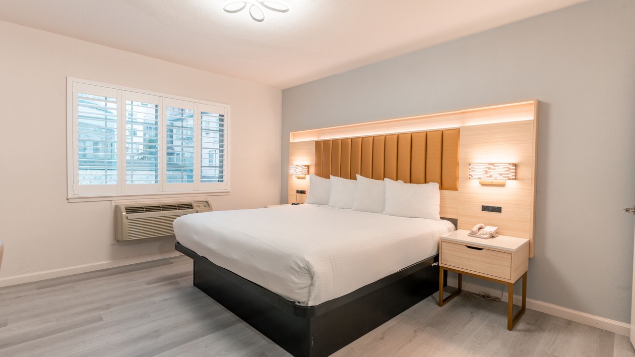 Photo of Bedroom in Pacific Heights