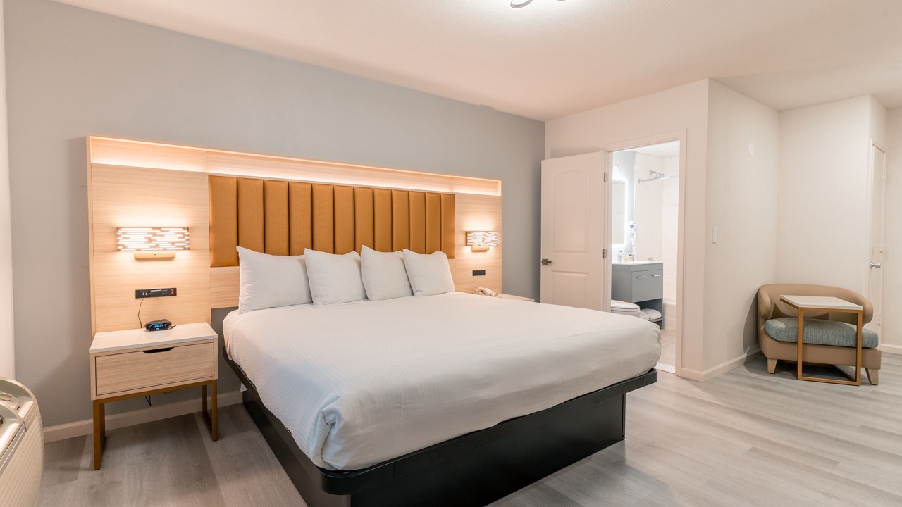 Photo of Bedroom in Pacific Heights