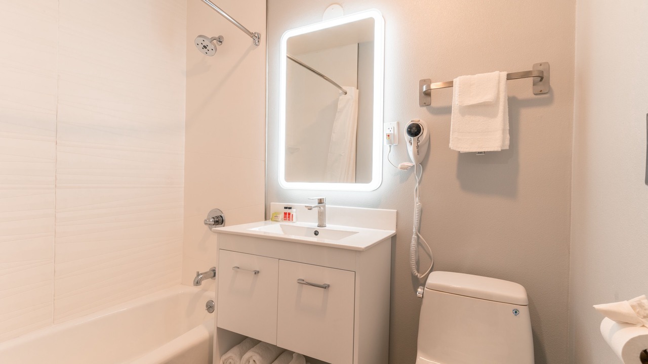 Photo of Bathroom in Pacific Heights