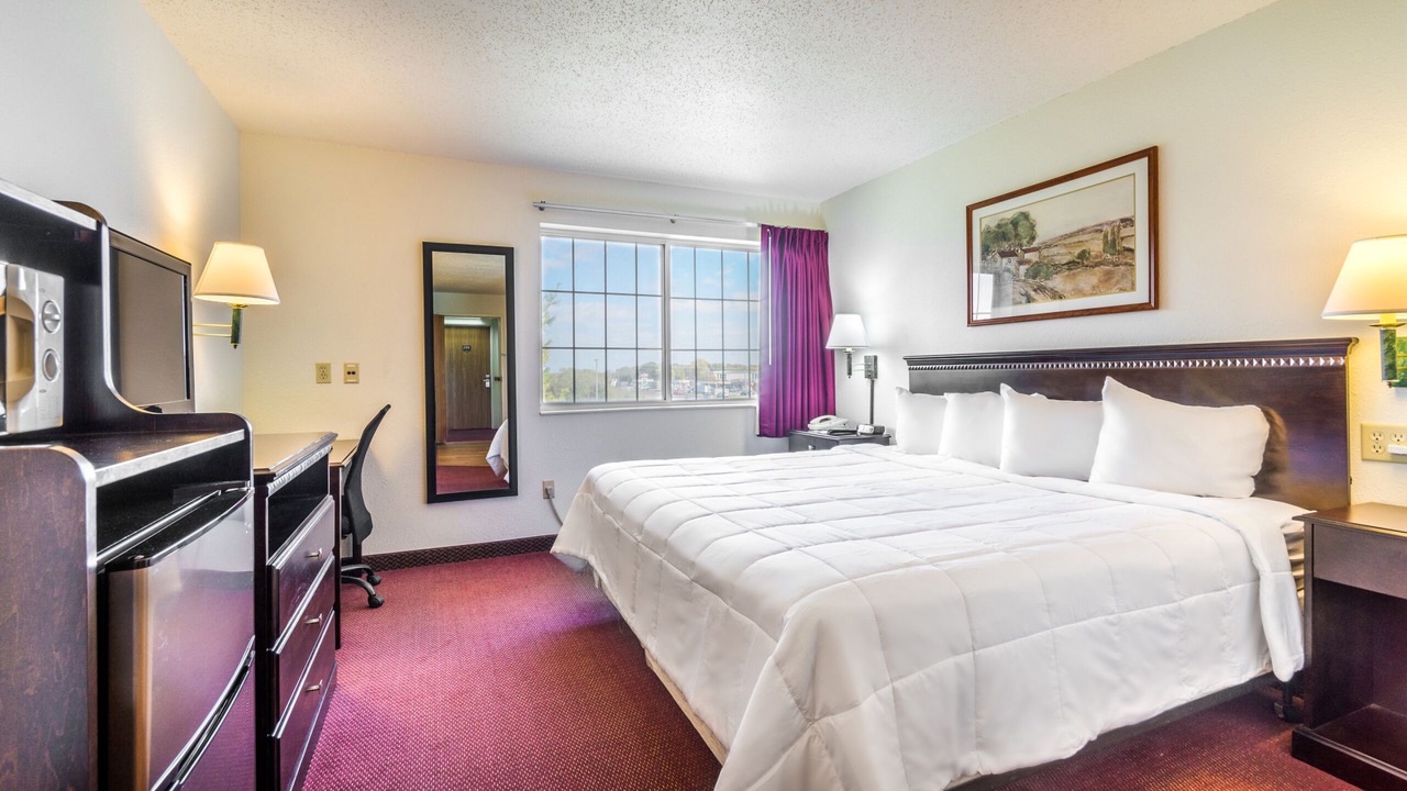 Photo of Bedroom in Wamego