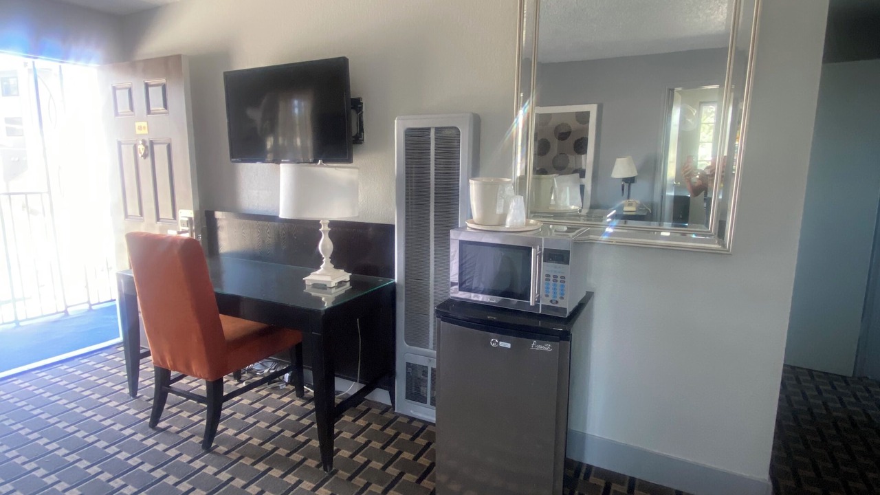 Photo of Bedroom in Lakeside Park