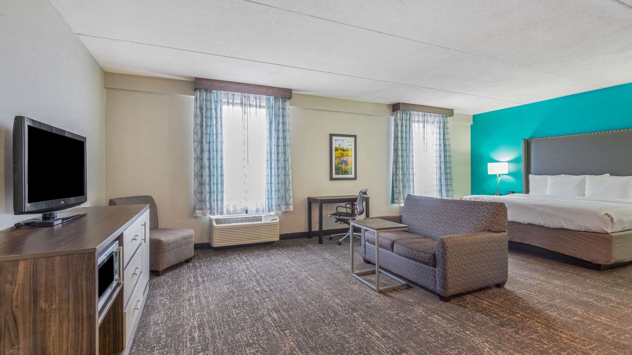 Photo of Bedroom in Jamestown