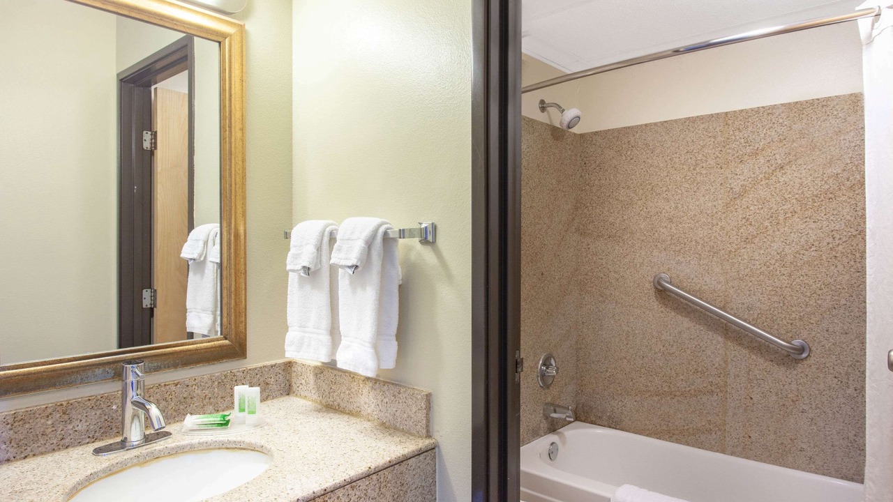 Photo of Bathroom in Willmar