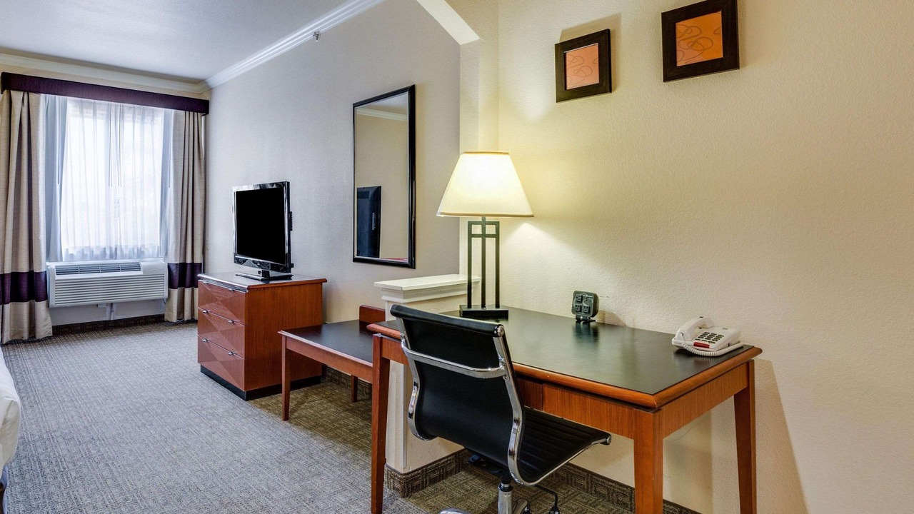 Photo of Bedroom in Deer Park