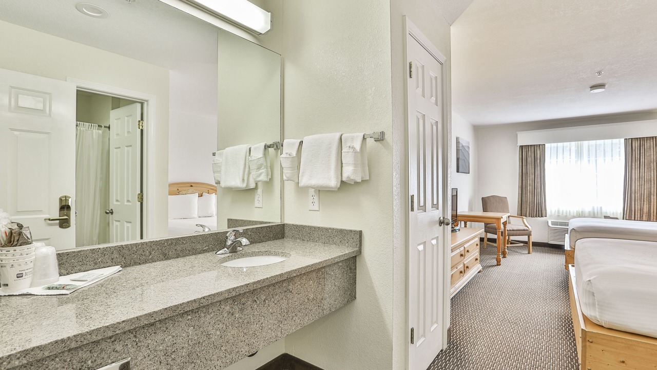 Photo of Bedroom in East Ellijay