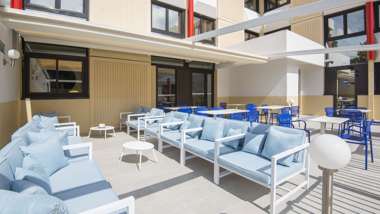 Photo of Patio Balcony in Saint-Laurent-du-Var