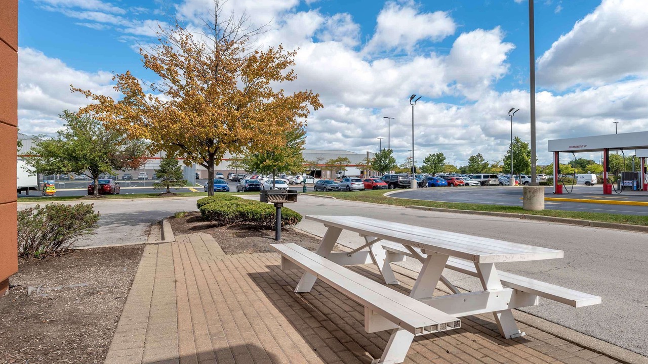 Photo of Others in Bedford Park