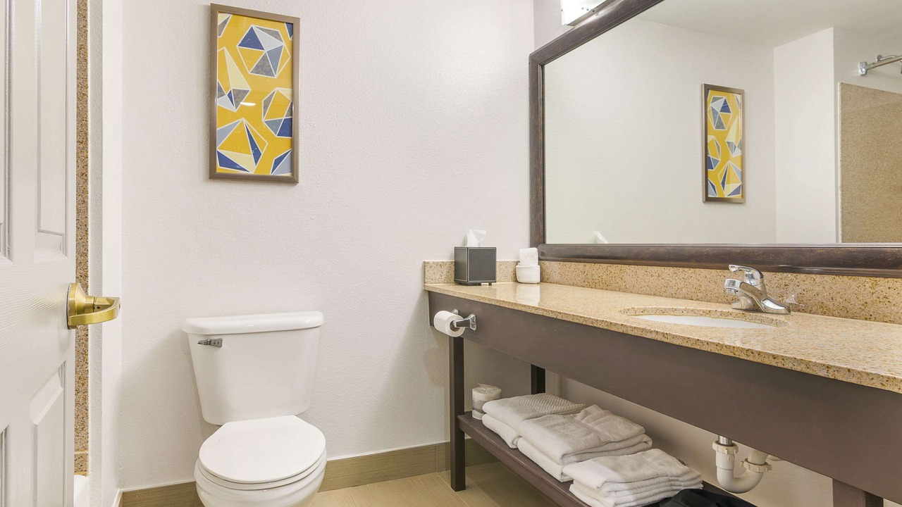 Photo of Bedroom in Pacific