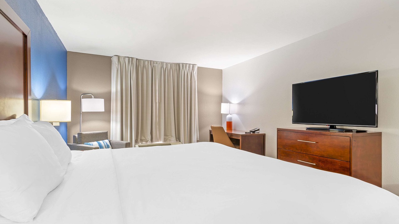 Photo of Bedroom in Pacific