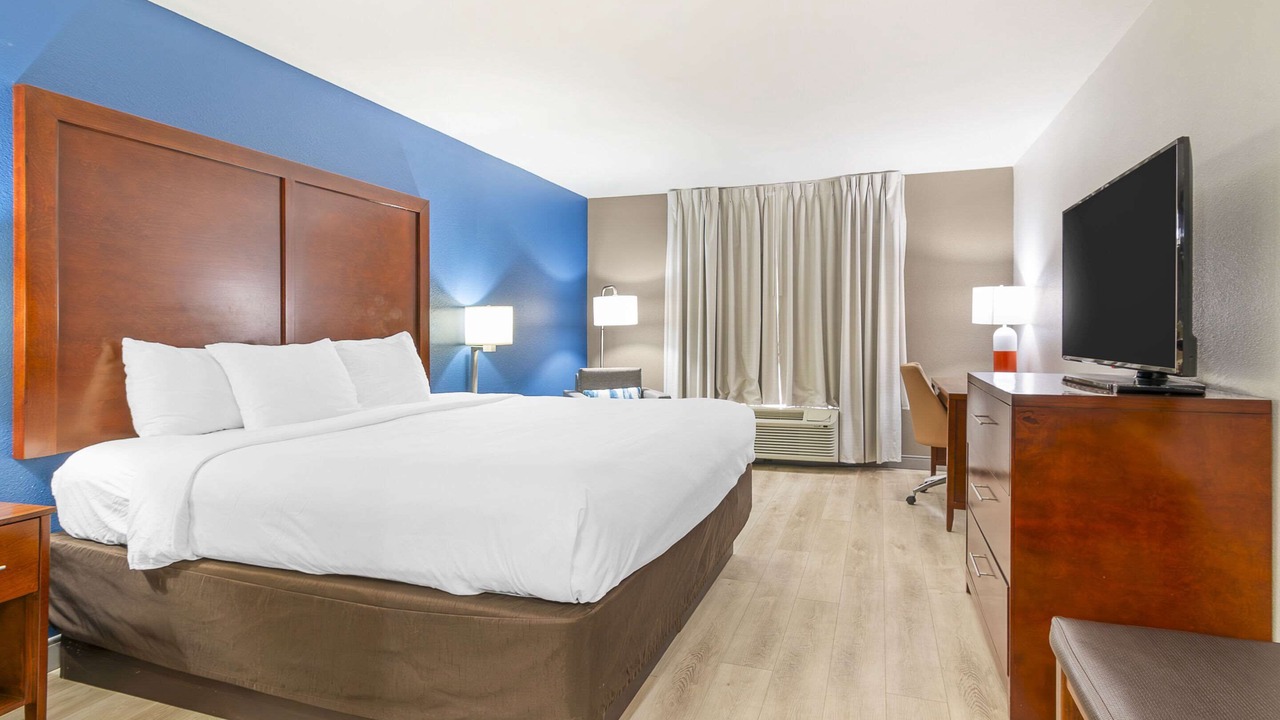 Photo of Bedroom in Pacific