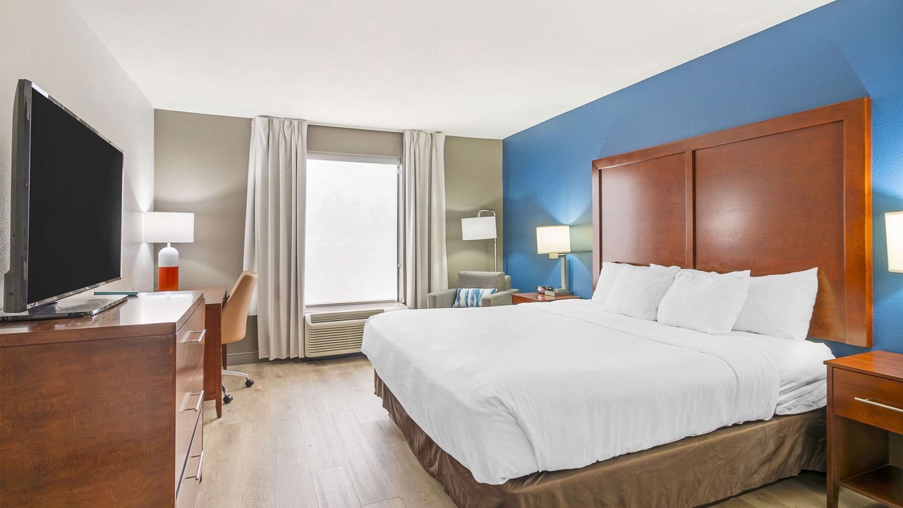 Photo of Bedroom in Pacific