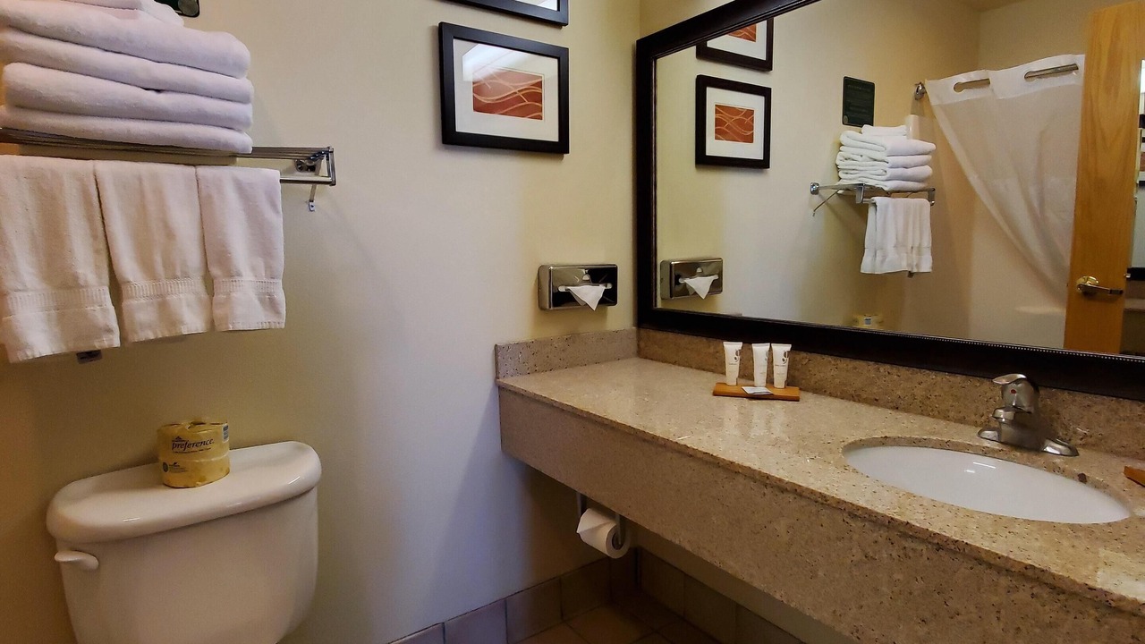 Photo of Bathroom in Larkspur