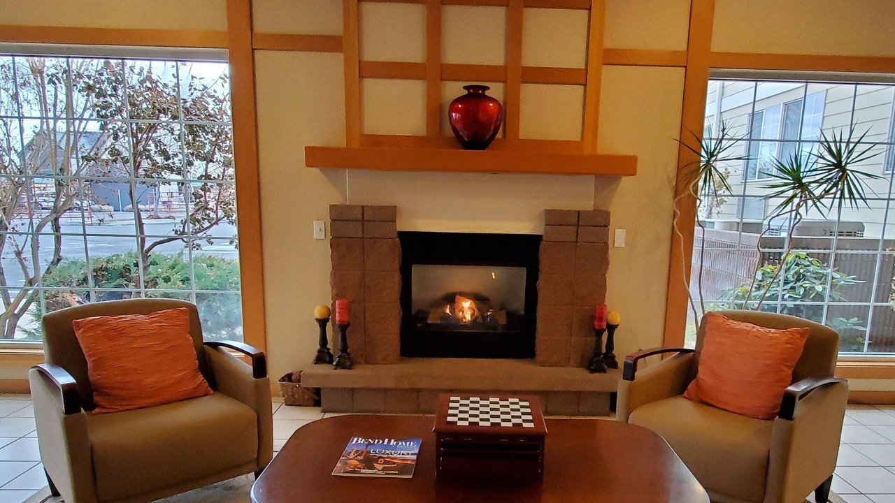 Photo of Others in Larkspur