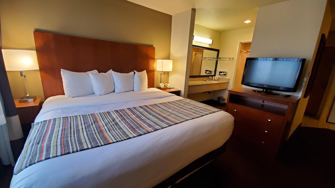 Photo of Others in Larkspur