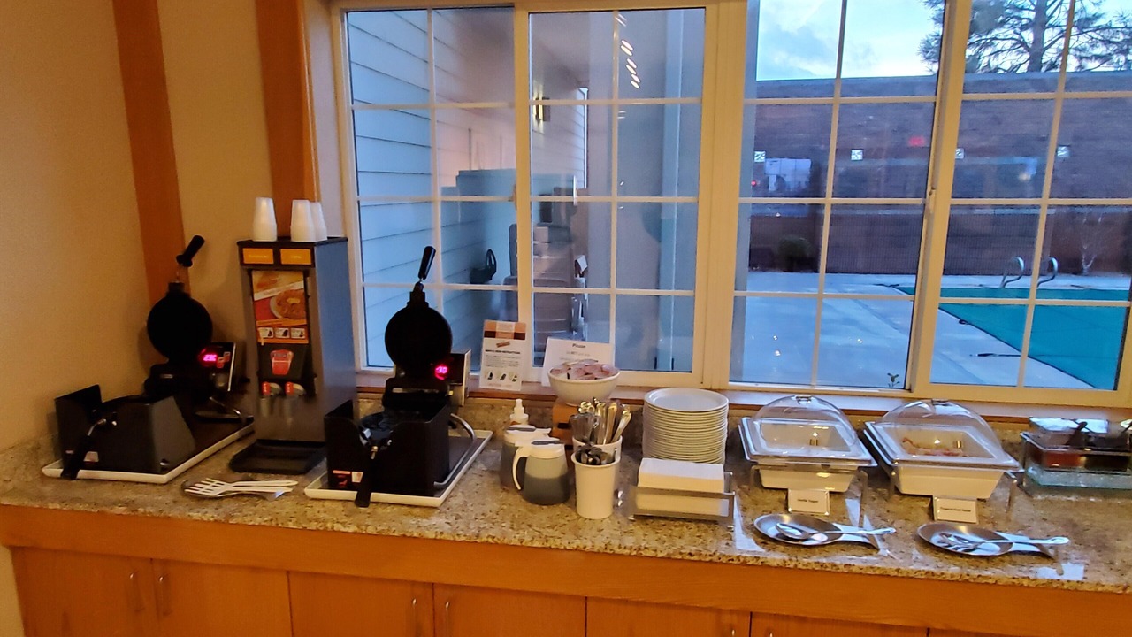 Photo of Others in Larkspur