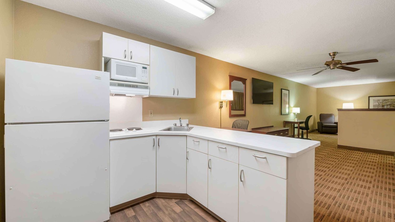 Photo of Kitchen in Coliseum Central