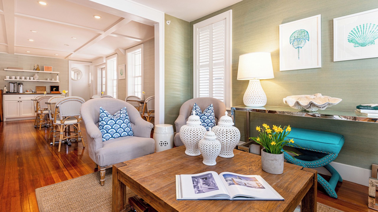 Photo of Others in Nantucket Town