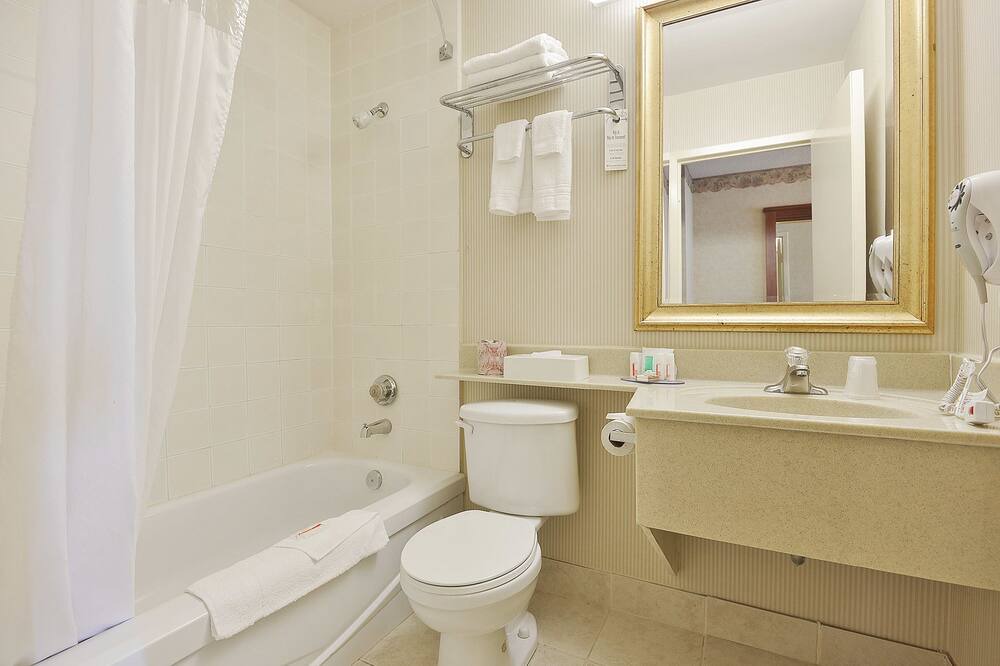 Photo of Bathroom in Queen Street Corridor