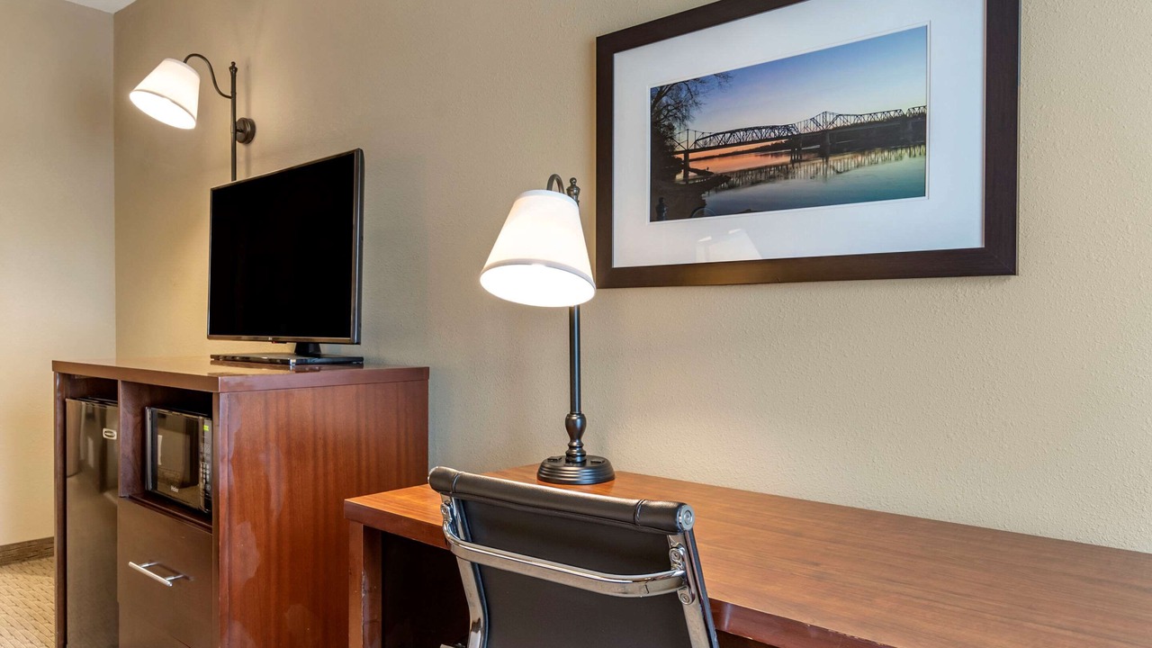 Photo of Bedroom in Warrensburg