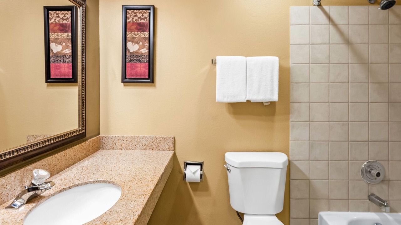 Photo of Bathroom in Buena
