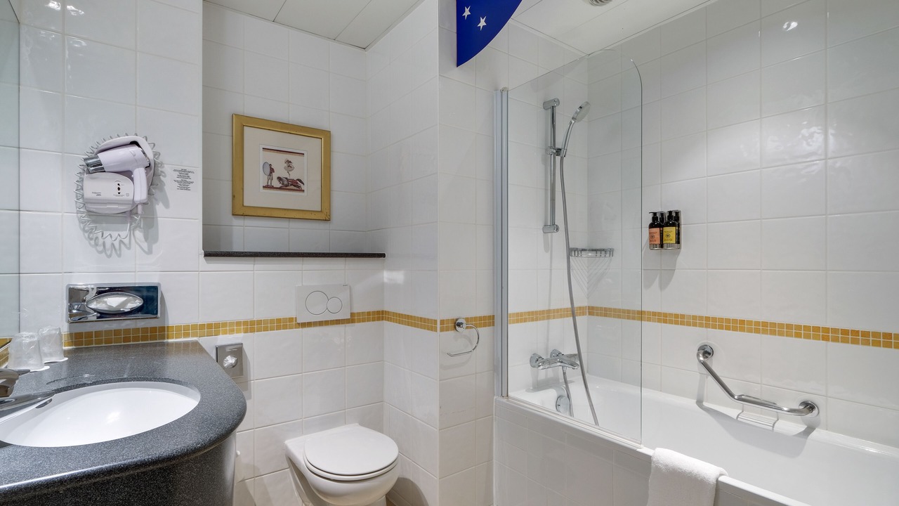 Photo of Bedroom in Magny-le-Hongre