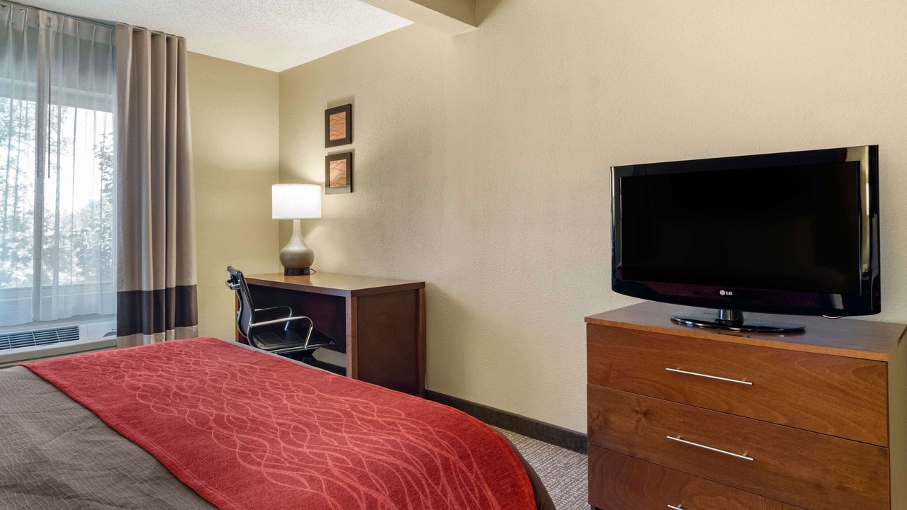 Photo of Bedroom in Suwanee