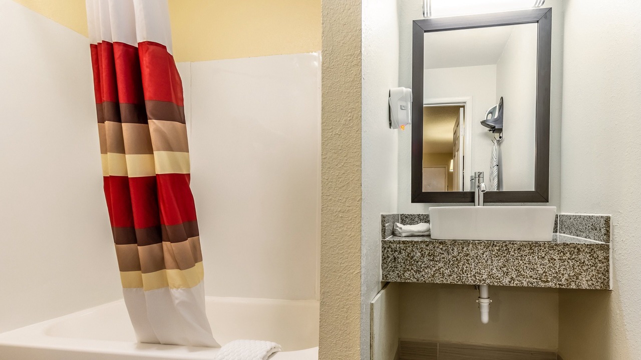 Photo of Bathroom in Scottsburg
