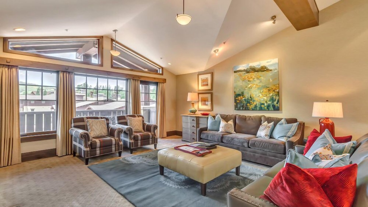 Photo of Livingroom in Deer Valley