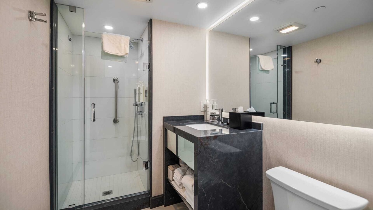 Photo of Bathroom in Fallsview