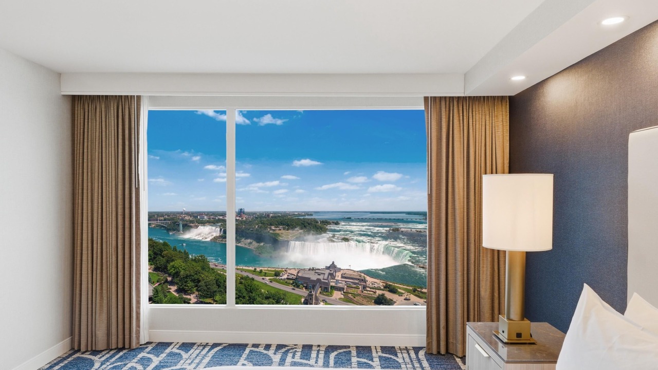 Photo of Bedroom in Fallsview