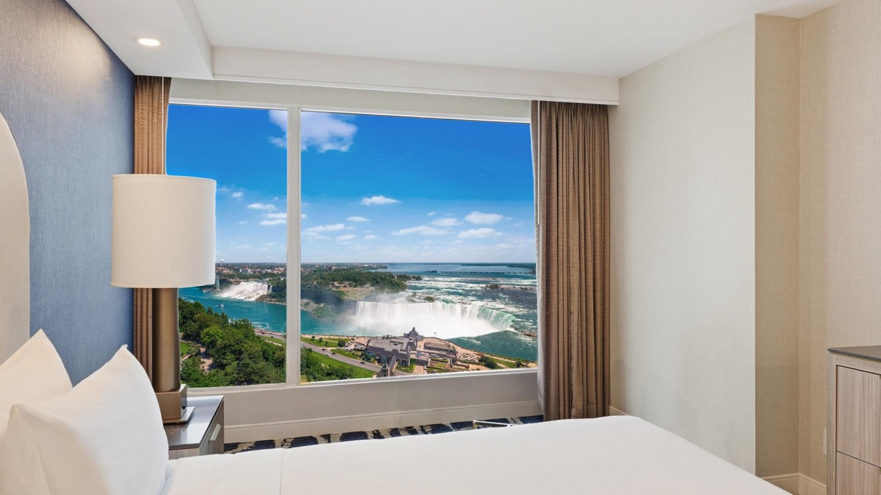 Photo of Bedroom in Fallsview