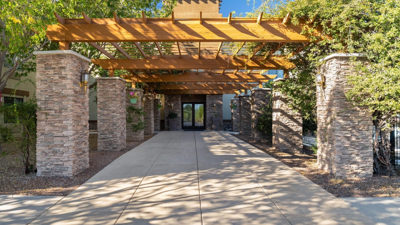 Photo of Outdoor in Tombstone