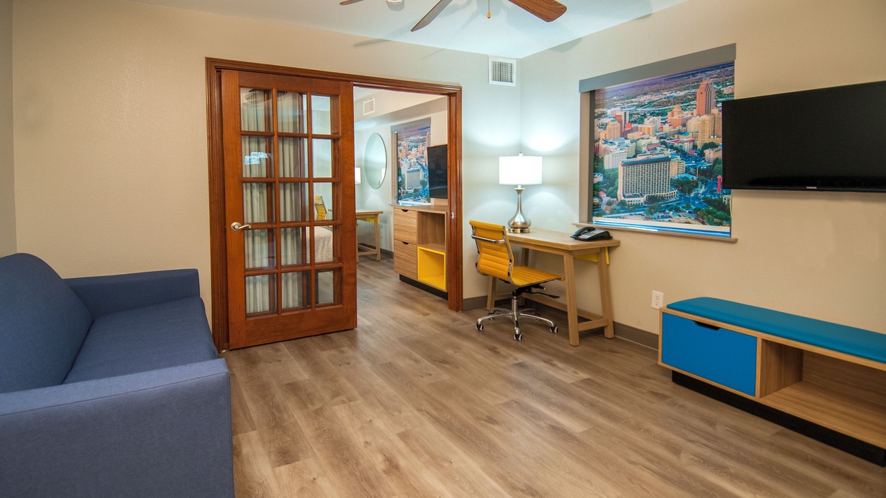 Photo of Bedroom in Hollywood Park