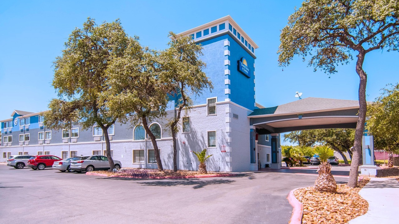 Photo of Outdoor in Hollywood Park