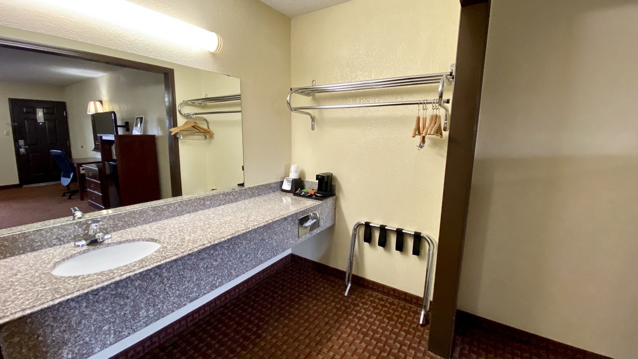 Photo of Bathroom in Shawnee