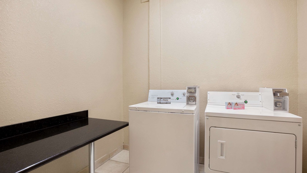 Photo of Bedroom in Clute