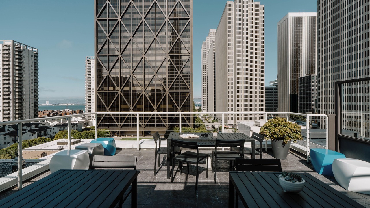 Photo of Patio Balcony in Financial District