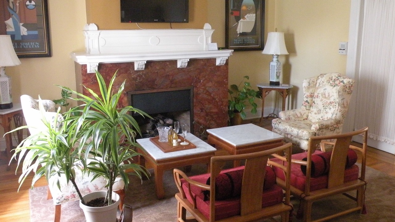Photo of Bedroom in Pacific Heights